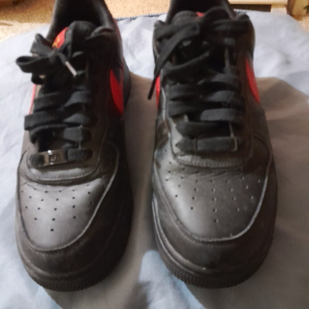 Nike Air Force 1 Tennis Shoes